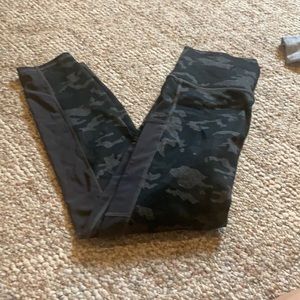 Camo powerhold legging fabletics